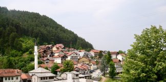 De Ottomaanse brug over de Neretva