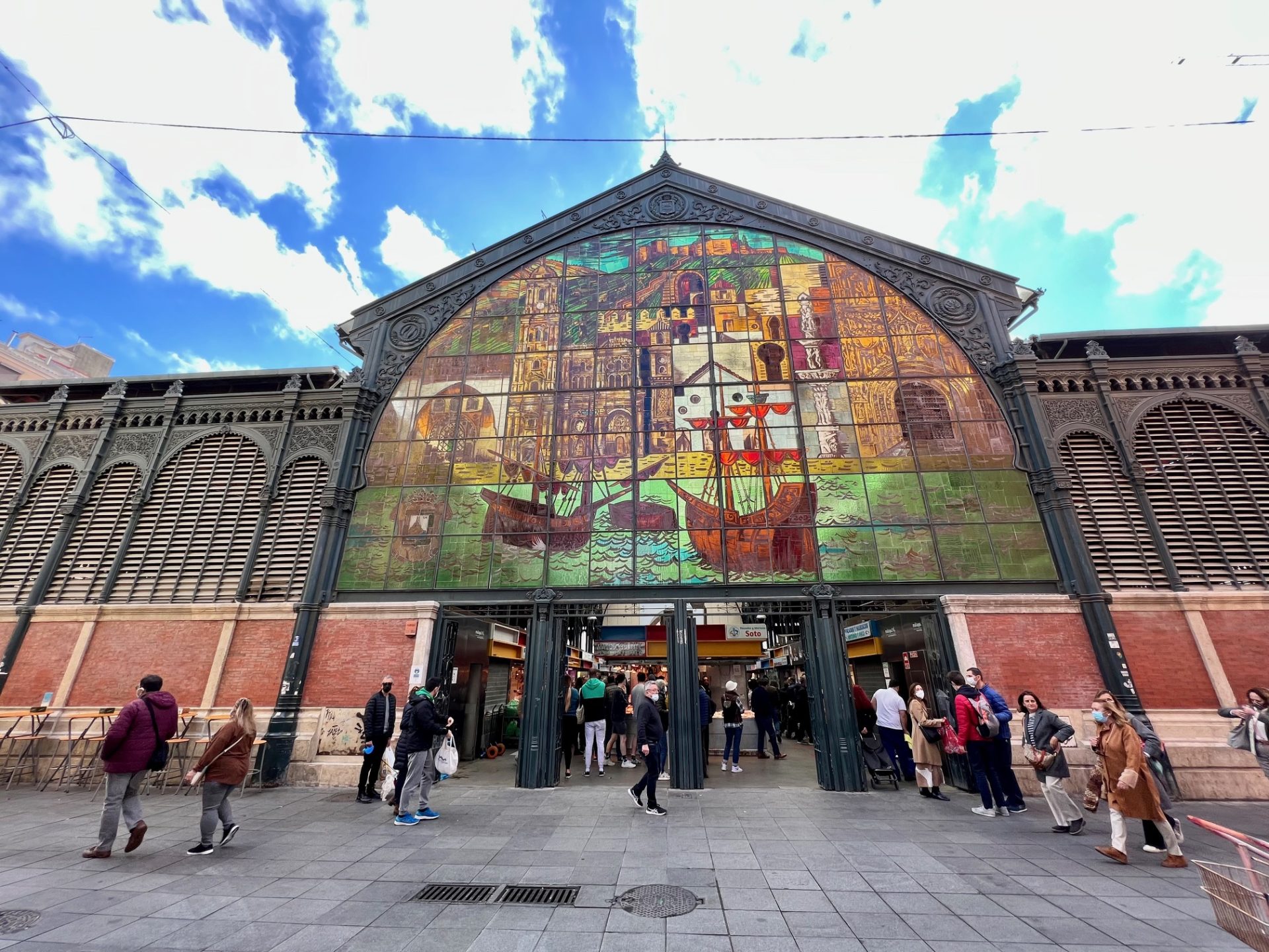 De centrale markt Mercado Central de Atarazanas